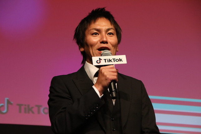 狩野英孝さんが2人にエール？