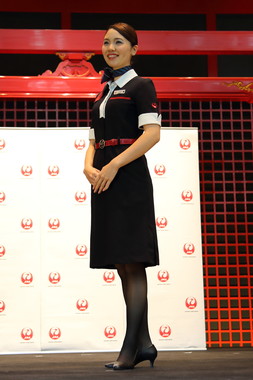 現行の10代目の制服は2013年に導入された（2014年撮影）