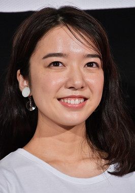 杉野遥亮さんをガン無視してしまった上白石萌音さん（写真：アフロ）