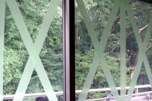 養生テープ、メルカリで「転売」も　ホームセンターで「過去に例ない」品薄