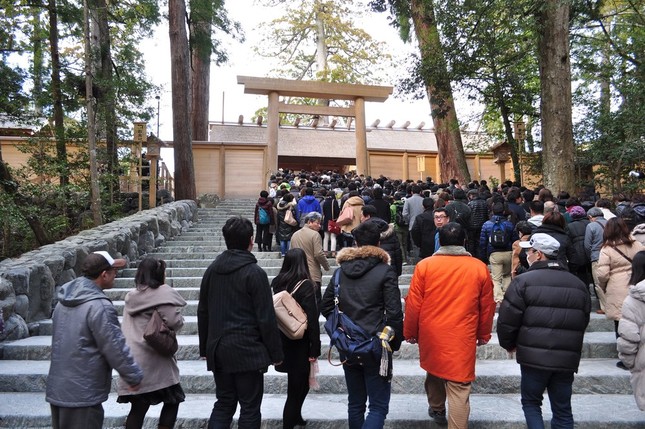 神嘗祭は伊勢神宮で行われる（江戸村のとくぞうさん撮影、Wikimedia Commonsより）