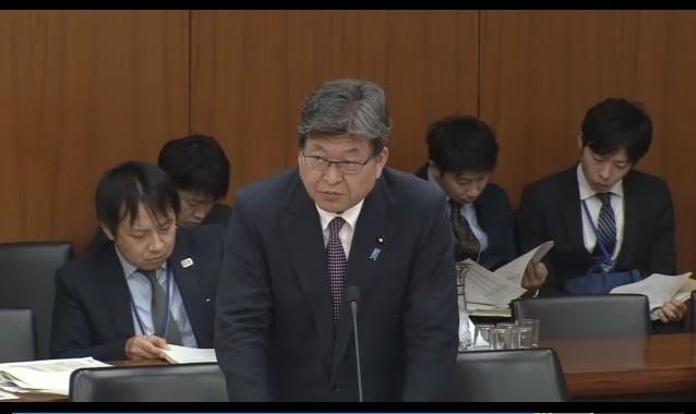 衆院文科委員会で答弁する萩生田文科相（写真は衆院インターネット審議中継サイトより）
