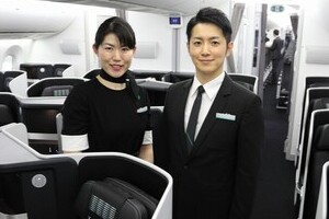 フルフラットシートにコンセント　LCC「ZIPAIR」が実機お披露目