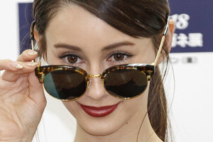 「胸加工ですか？」「ぶりっこ」ダレノガレ明美、インスタへの辛辣コメントを自ら予想→「メンタルの強さ最高」