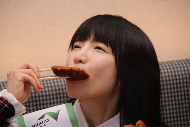 大食いアイドルとして人気のもえあずさん（2018年）