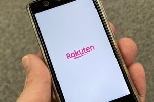 楽天モバイル「Rakuten Mini」　超小型端末を3週間持ち歩いて、気づいたことを書こう