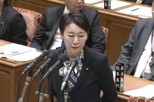 人事院局長「言い間違えた」に朝日は「議論ねじ曲げ」　産経「政府、整合性図る」