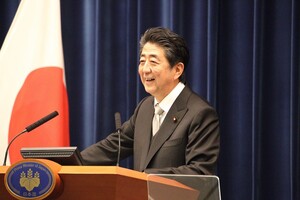 「#安倍やめろ」「#安倍やめるな」安倍首相の会見に対し、一夜明けても議論噴出続く