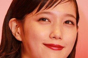 本田翼と川口春奈に「まさかこの2人がYouTuberに...」　「8年前の共演ドラマ」思い出すファン続出