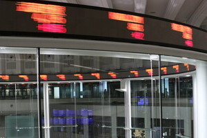 コロナショックと原油安で「二極化」進む？　商社が迎える試練