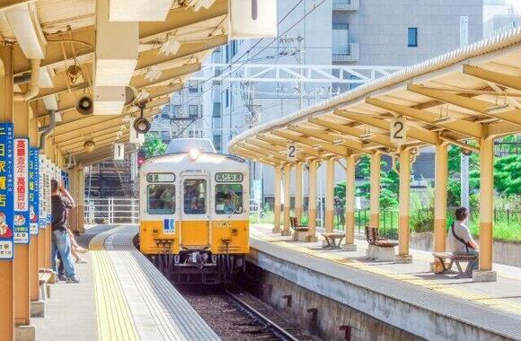 高松琴平電気鉄道（ことでん）の列車