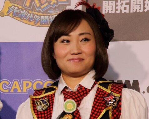 外出時の格好を披露したキンタロー。さん