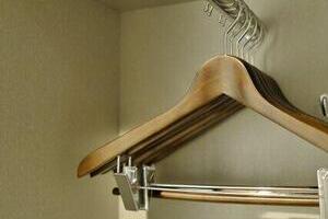 レナウンの「栄光と斜陽」　アパレル老舗が経営破綻に至るまで