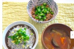 妊娠中のhitomi、「産後の食事」を語る　カレー食べたら「乳腺炎になりかけた」過去も