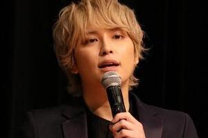 手越祐也が「この会見場」を選んだ理由は？　質問者は「過去のロケ地」と指摘したが...