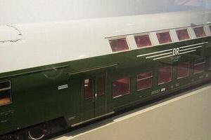 2階建て電車は快適！だけど「弱点」も...　海外での乗車経験から考える