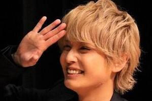 手越祐也との「関係」報じられ全面否定　注目のアパレル運営者、現役人気ジャニーズタレントとの関係は