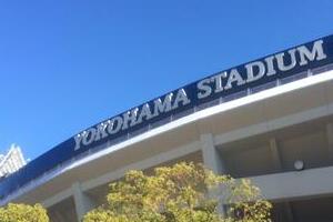 泥沼6連敗のDeNA「投手バント」で球場沸いた背景　ラミレス采配にファンは...