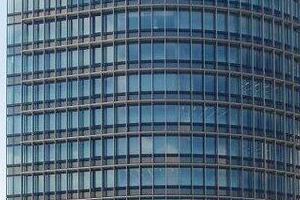 コロナ禍でも黒字のトヨタ、うかがうVWからの「年間首位奪回」　一方、3社連合は...