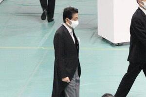 「一日も早い回復」から「遠慮なく辞任」まで　安倍首相「体調問題」に多様性発揮する野党の皆さん