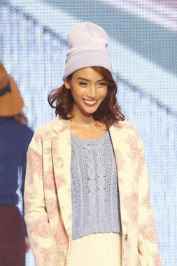 滝沢カレンさん（写真：アフロ）