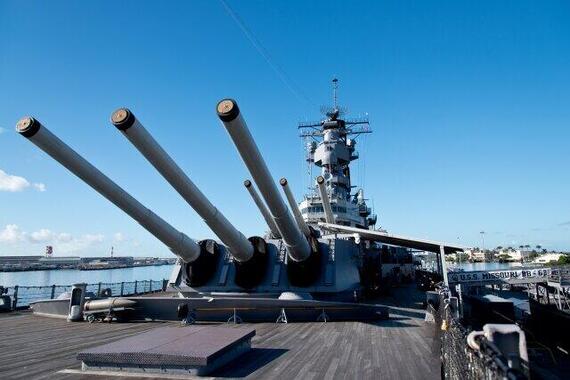 1945年9月2日に降伏文書調印が行われた米戦艦「ミズーリ」。現在はハワイで保存
