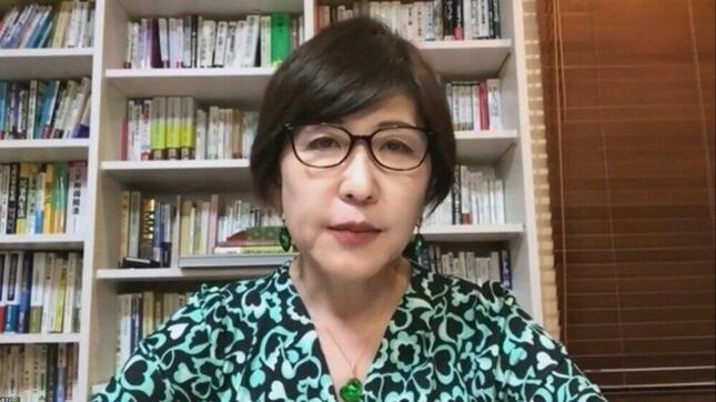 リモート会見する自民党の稲田朋美衆院議員。記者は画面に向かって質問した