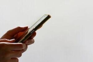 「＃GoTo中止に反対します」「＃GoToキャンペーンを中止してください」　対照的な2つのハッシュタグ、比較すると