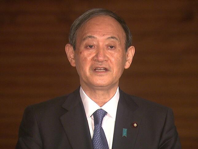 ぶら下がり取材に応じる菅義偉首相。緊急事態宣言の再発令を検討しているかについて記者団から問われ、「してません」と答えた（写真は首相官邸ウェブサイトから）