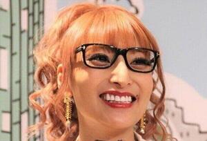 育児中の加藤紗里、男性からの「母乳を」に反発　「どの時代に生きてんだよ、シングルマザーなめんな」