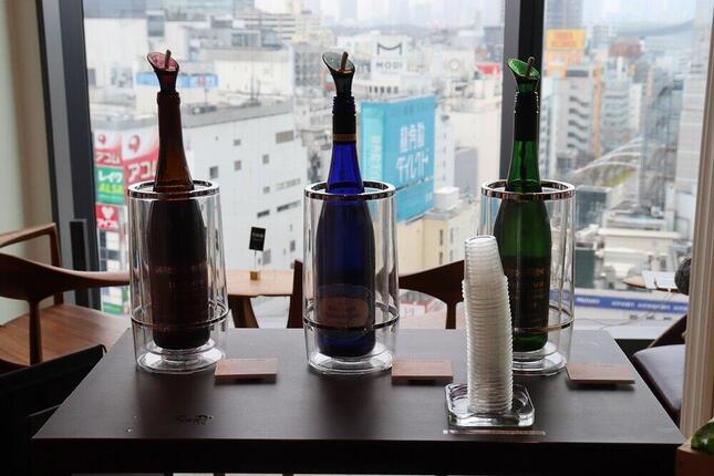 ワインの提供も開始　説明書きにはおすすめのおつまみも紹介されている