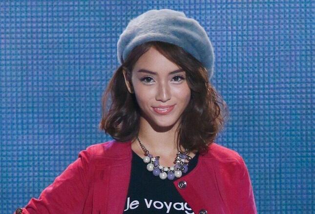 滝沢カレンさん（写真：アフロ）が嘆き節。