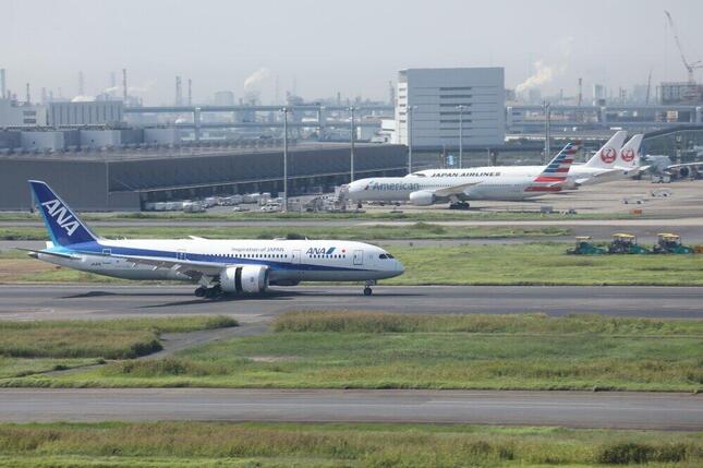 搭乗前のPCR検査は広がるか（写真はイメージ）