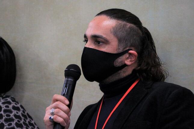 クルド人のデニズさん。19年に東日本入管センターで職員から暴行を受けたとして、国家賠償訴訟中だ