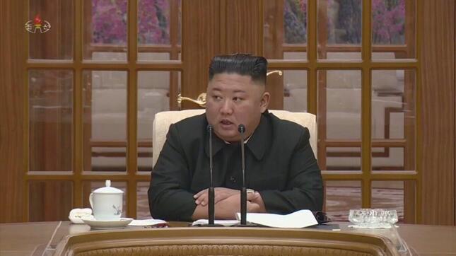 2020年11月30日に朝鮮中央テレビが報じた金正恩総書記の様子