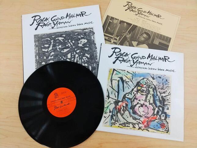 レコードとジャケット。