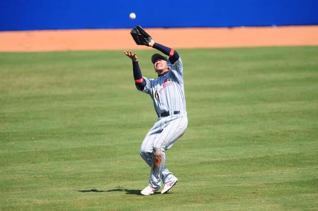 2008年北京五輪での痛恨の落球（写真：築田純/アフロスポーツ）