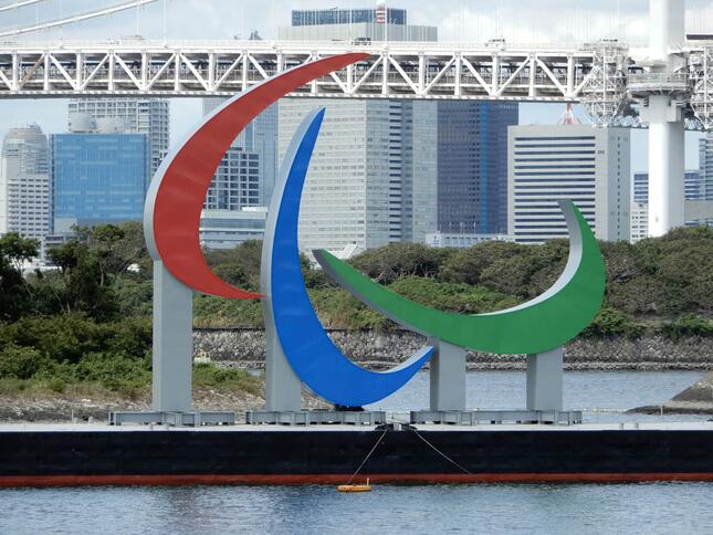 パラリンピックのシンボルマーク「スリー・アギトス」
