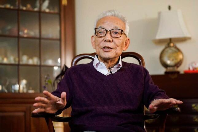 真鍋叔郎さん（AP／アフロ）