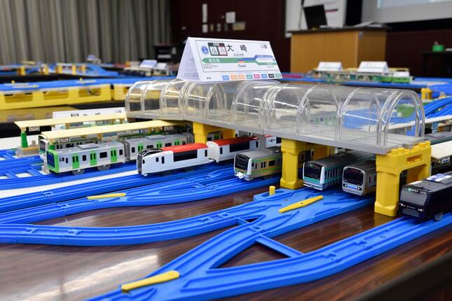 プラレールで東京の鉄道を再現する（画像はすべて天通団提供）