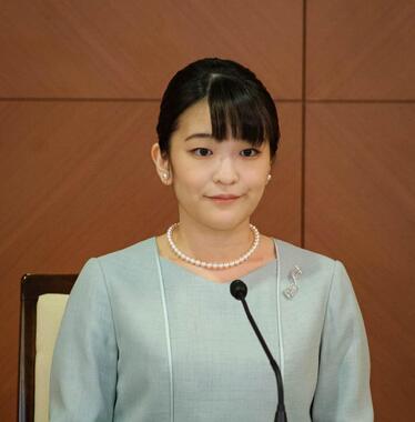 10月26日の結婚会見時はまだ「秋篠宮眞子さま」だった小室眞子さん（写真：代表撮影/AP/アフロ）