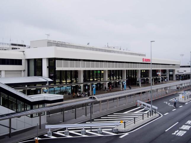 大阪モノレールでアクセスできる大阪国際空港