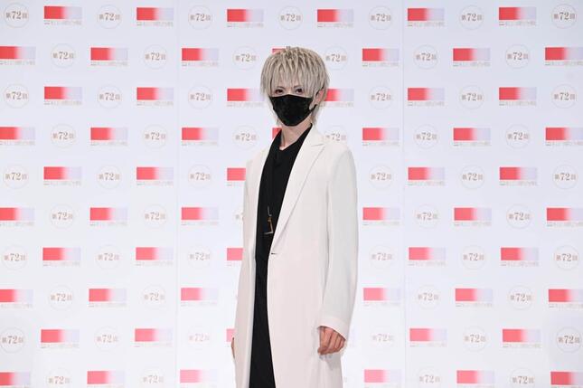 紅白に出場したまふまふさん＜NHK提供＞