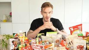 「恐るべきスナックだ！」「意味が分からない...」　登録者数「世界一」YouTuberが絶賛＆酷評した日本のお菓子とは