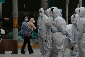 中国ゼロコロナ緩和の理由は？　華春瑩氏がツイッターで持論展開「政策を洗練させている」