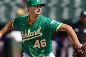 韓国に渡った元NPB助っ人、わずか1試合で「放出」...　開幕投手務めるも右肩痛で緊急降板