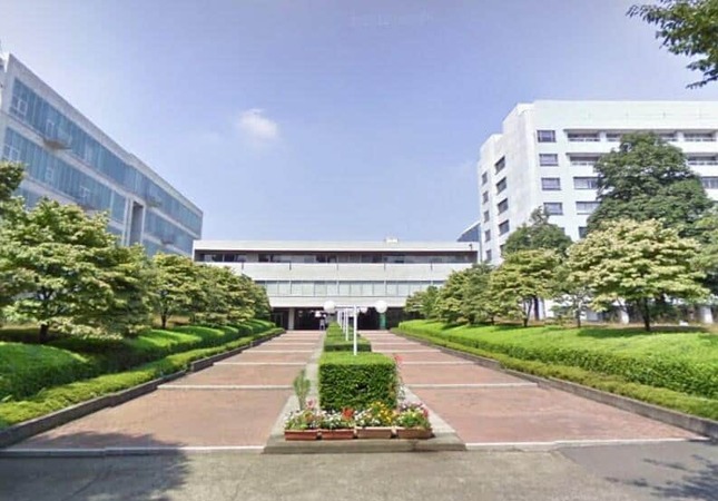 武蔵野美術大学、グーグルストリートビューより（C）Google