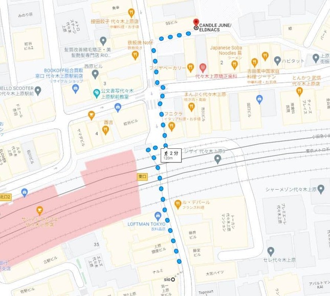 グーグルマップによる2つの店の経路（C）Google