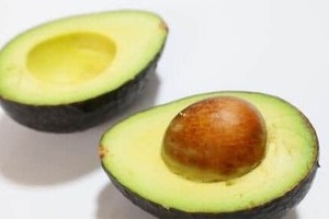 犬に「アボカド料理」...獣医監修レシピ本に「危険」指摘　主婦の友社が謝罪、出荷停止＆回収決定