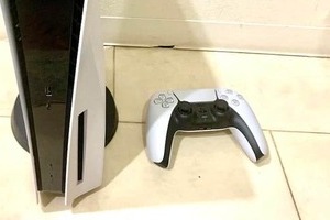 ソニー「PS5」好調でも人員削減、DeNAは赤字　ゲーム業界に今、何が起きているのか